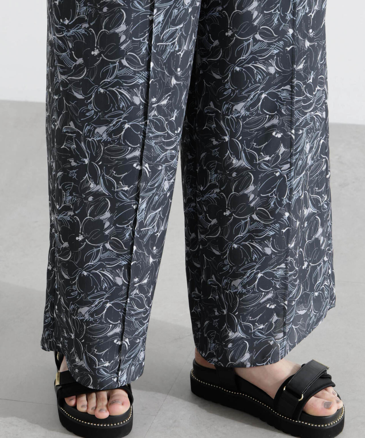 ロンシャンオールドコレクション フラワーワイドパンツ 6695127324