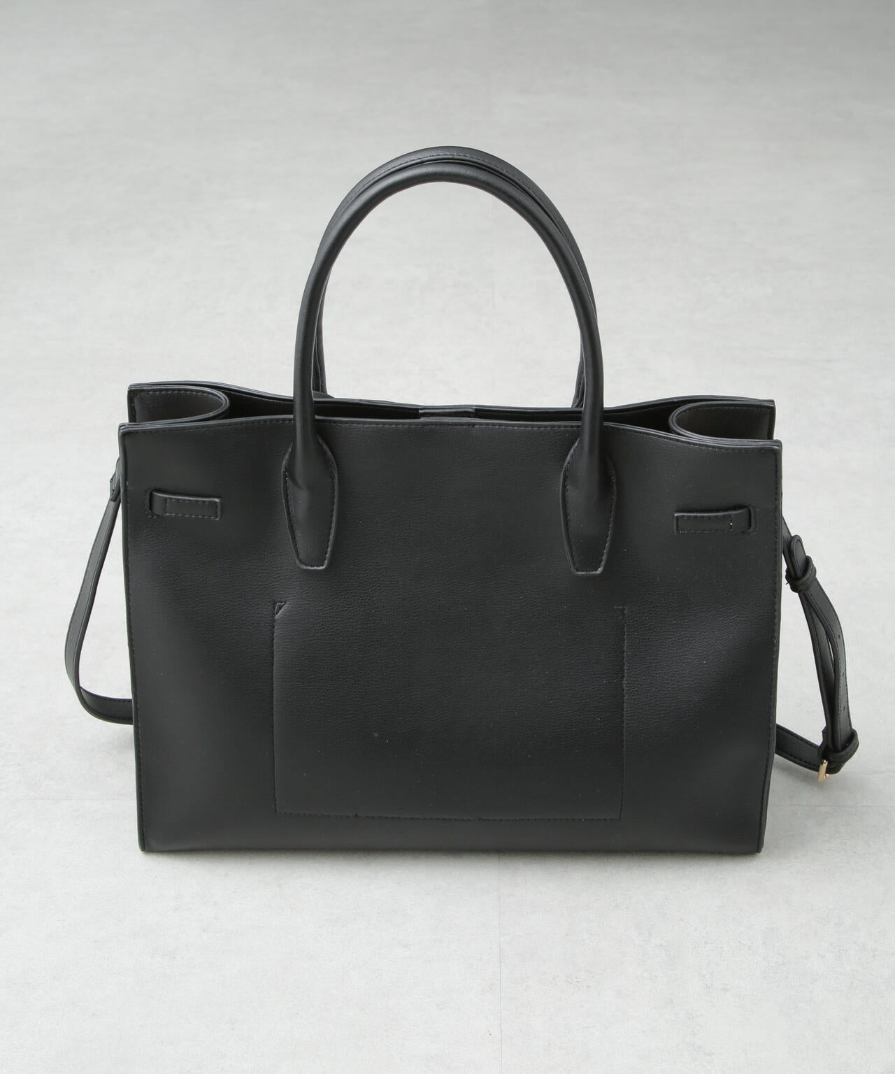 ターンロックベルトビッグトートバッグ 6695132304