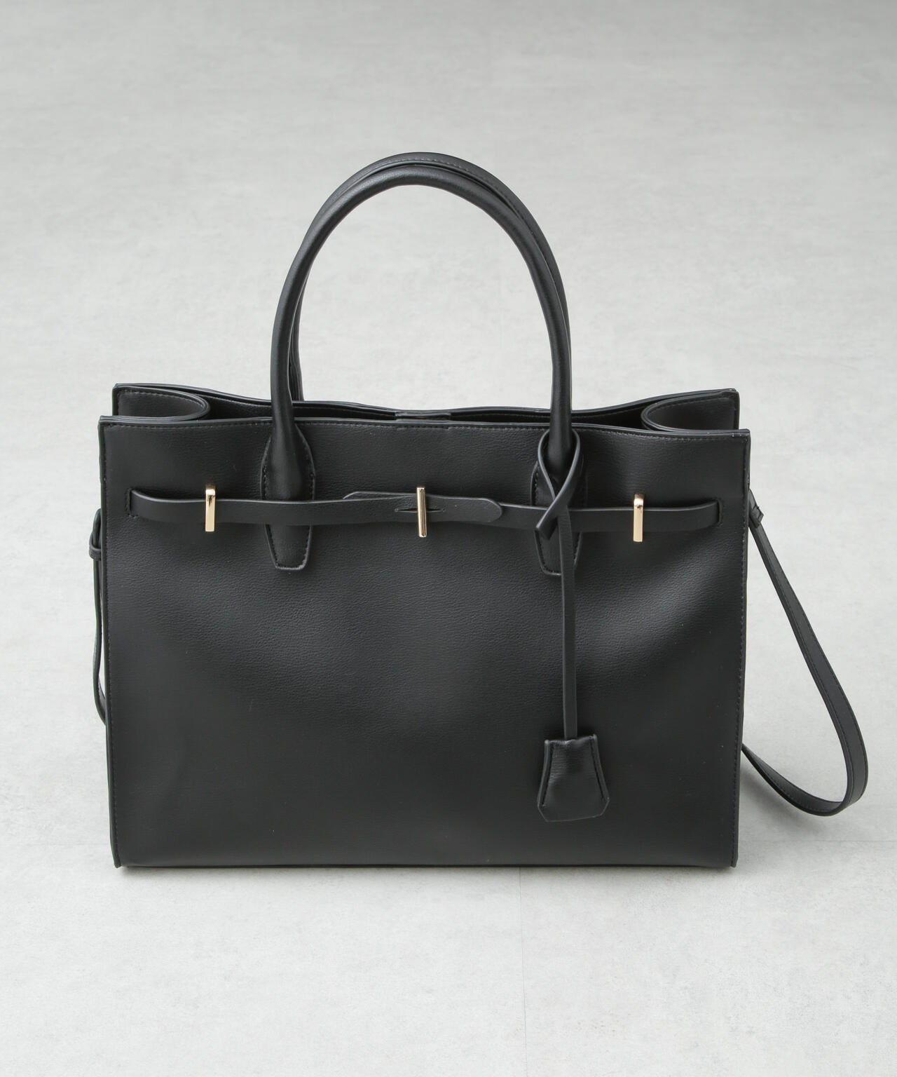 ターンロックベルトビッグトートバッグ 6695132304