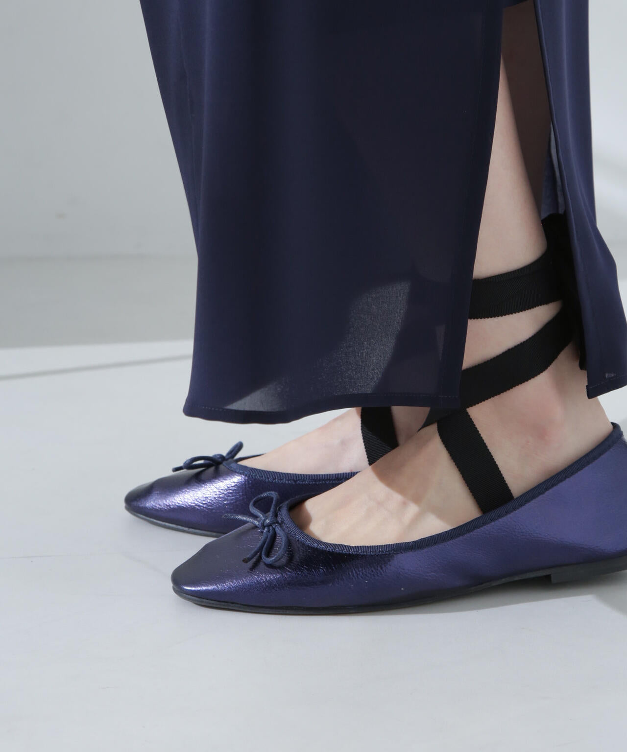 リボン付ラウンドトゥバレエシューズ 6695133301