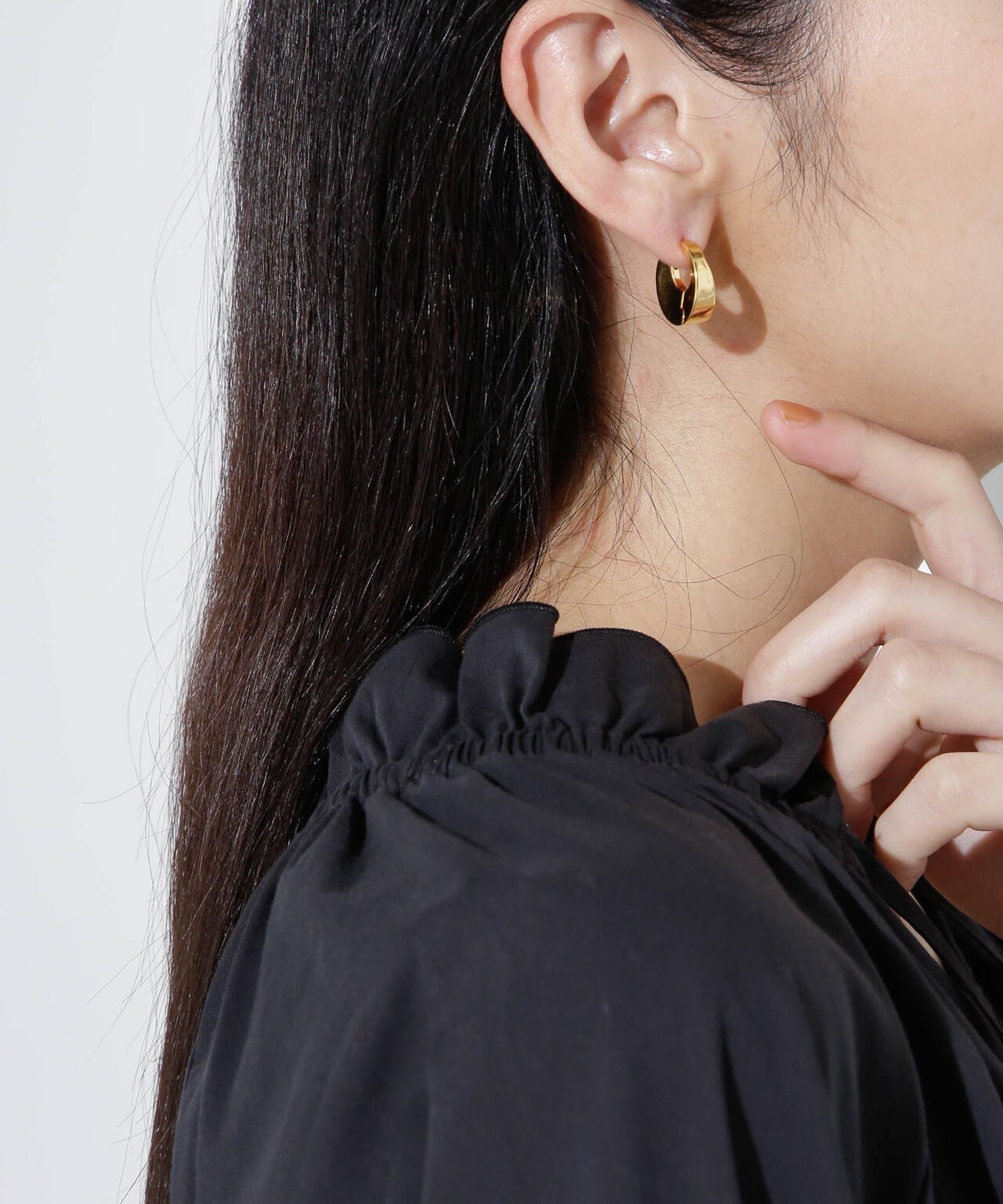 エッジミニフープピアス 6695145303