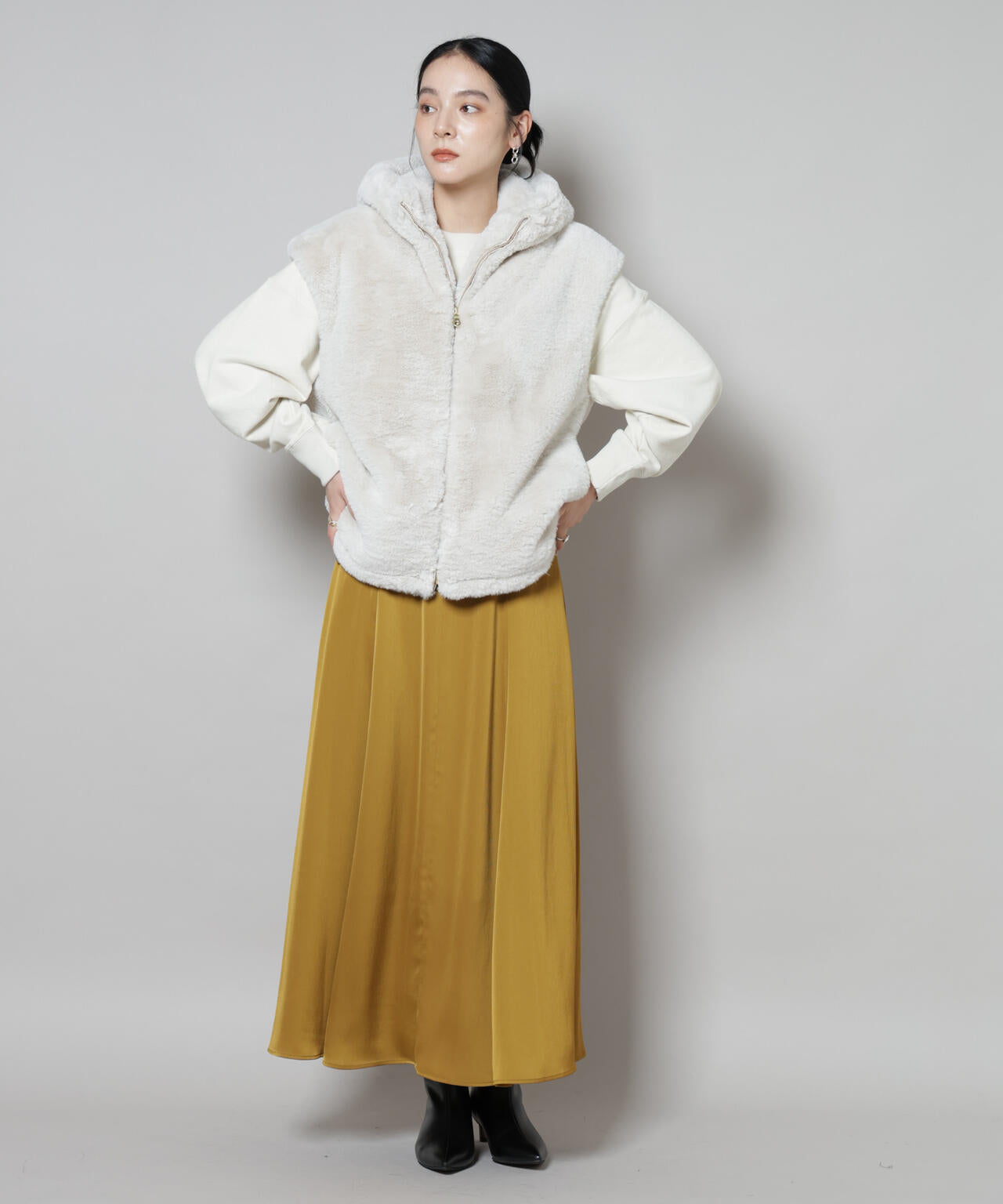 フェイクファーフードベスト 6695216305