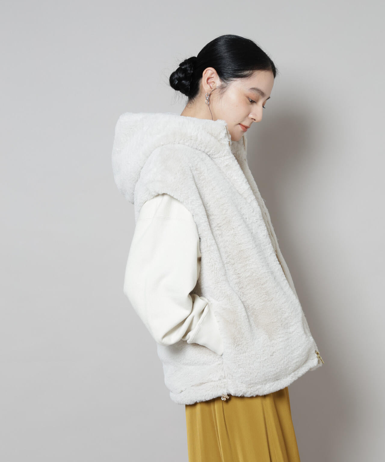 フェイクファーフードベスト 6695216305