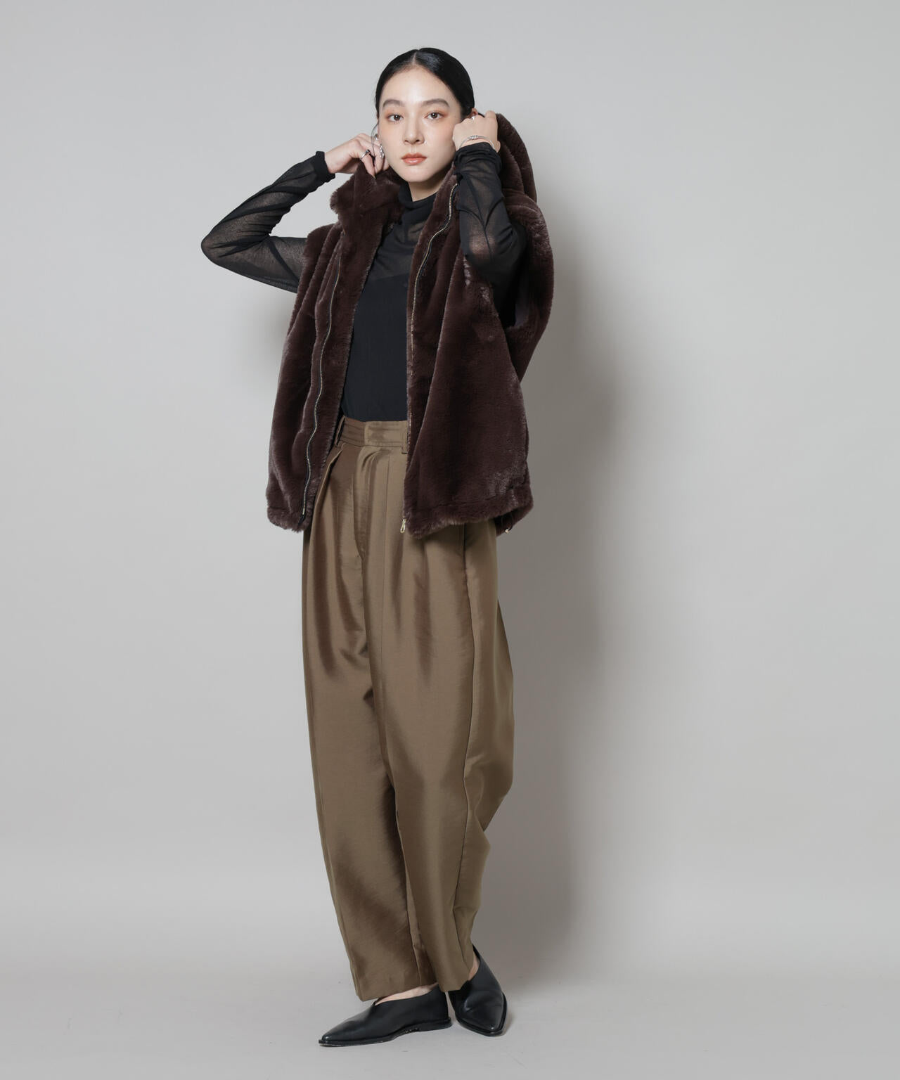 フェイクファーフードベスト 6695216305