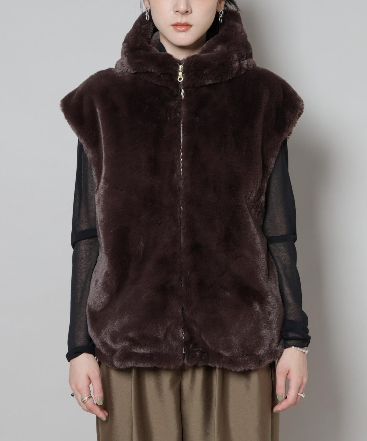 フェイクファーフードベスト 6695216305