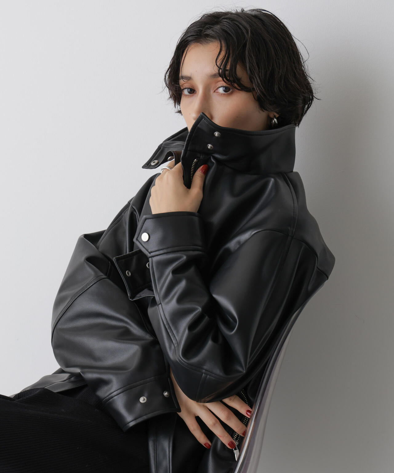 「STEVELOUR」スタンドフェイクレザージップブルゾン 6695216311