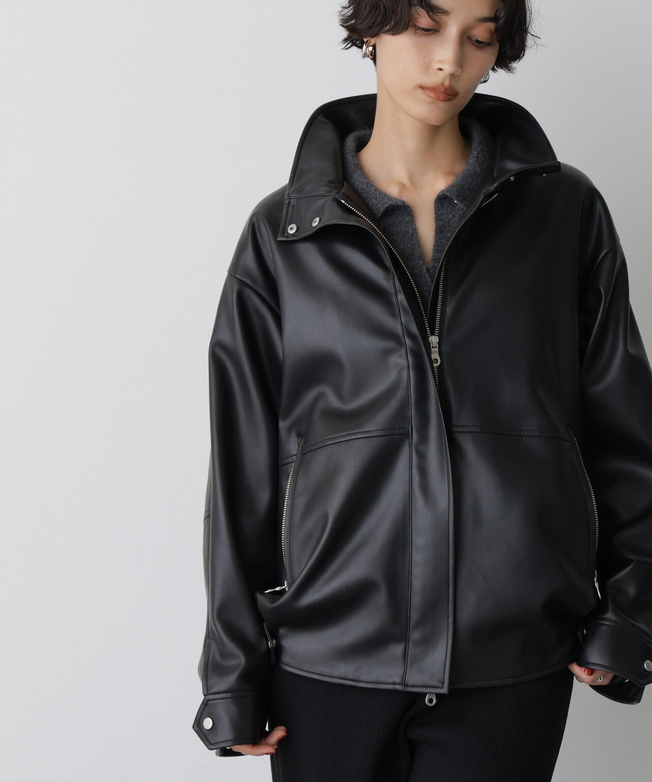 「STEVELOUR」スタンドフェイクレザージップブルゾン 6695216311