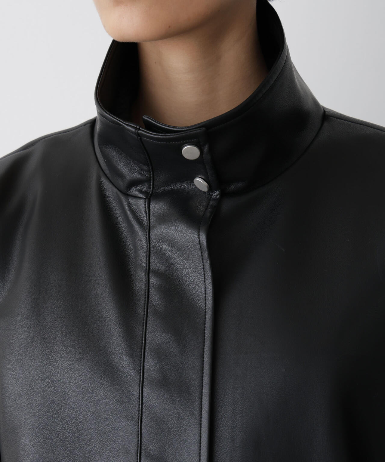 「STEVELOUR」スタンドフェイクレザージップブルゾン 6695216311