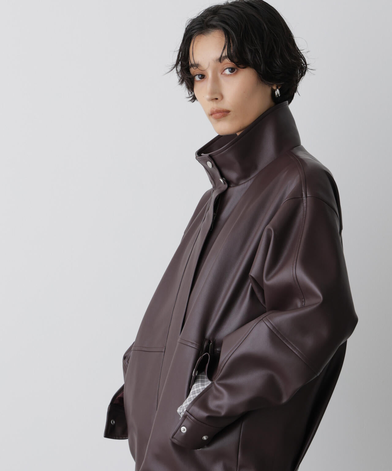 「STEVELOUR」スタンドフェイクレザージップブルゾン 6695216311