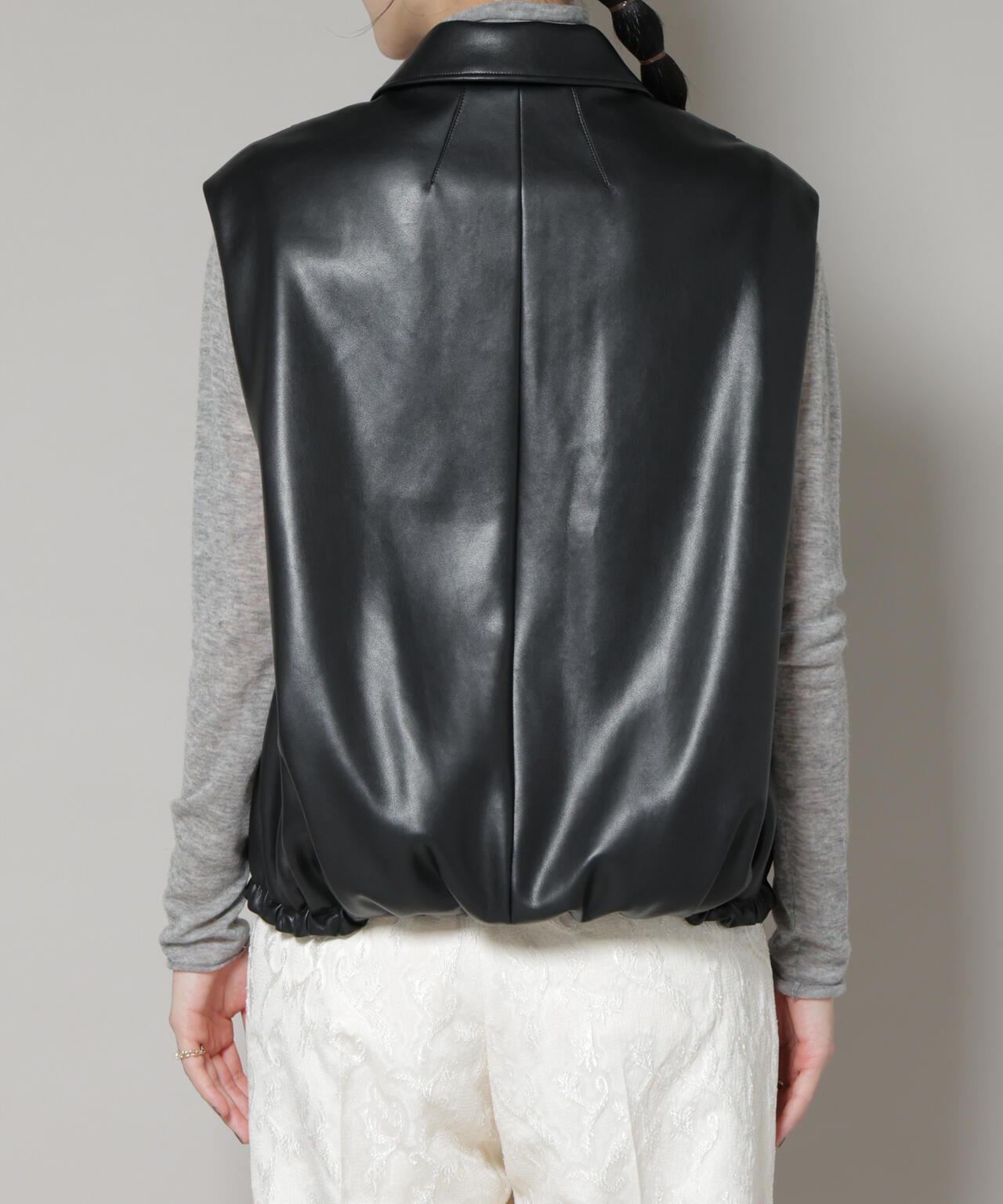 フェイクレザードロストヘムベスト 6695216312