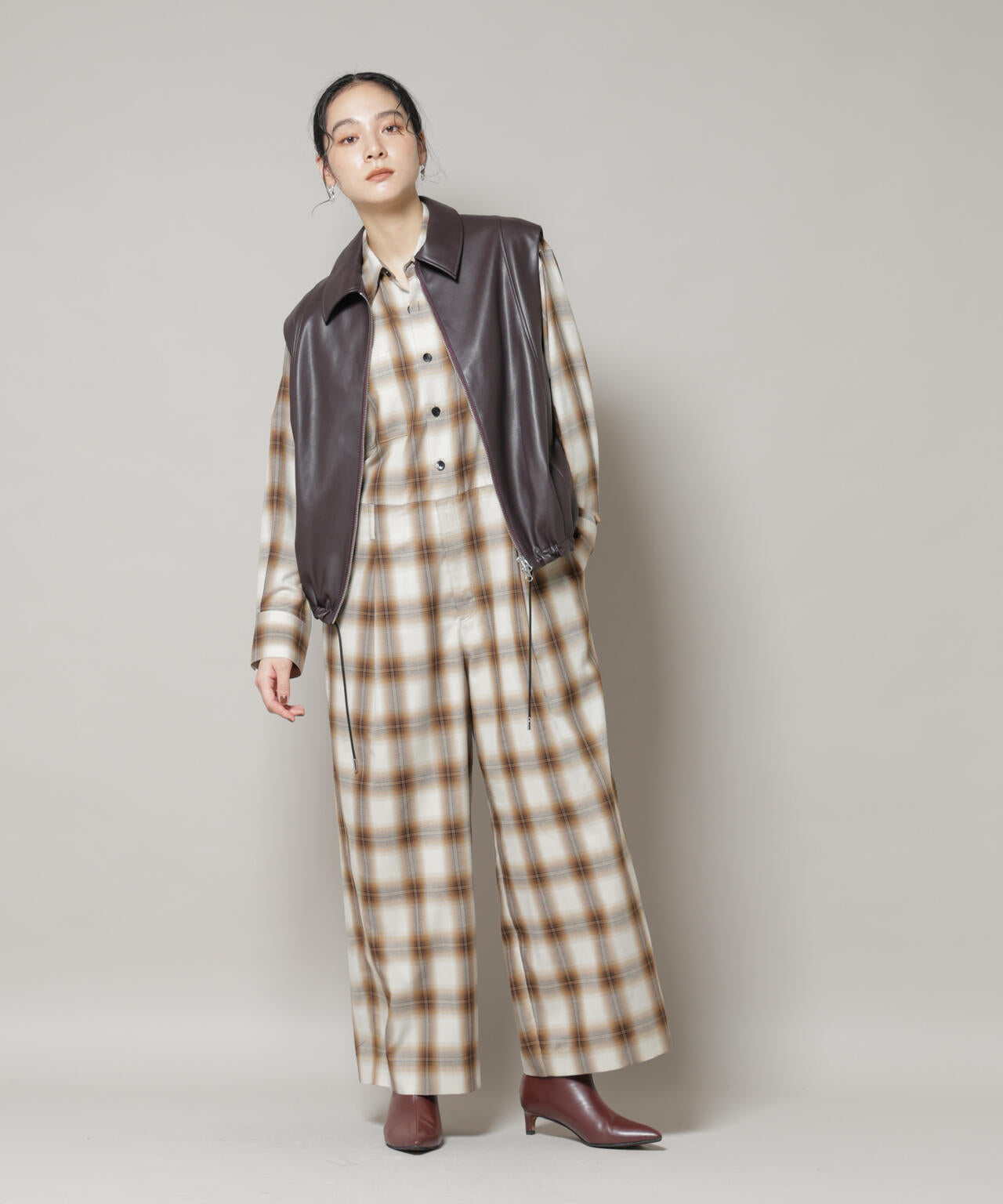 フェイクレザードロストヘムベスト 6695216312