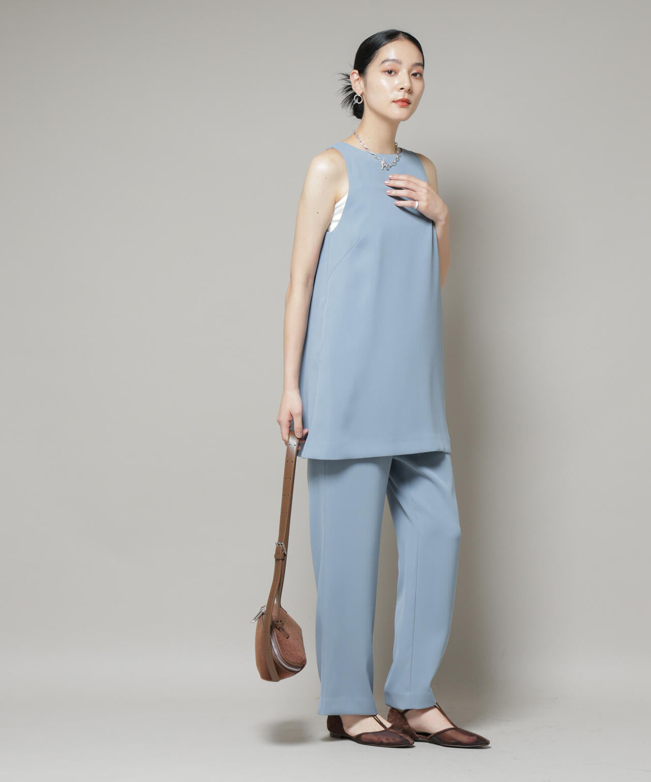 ダブルクロスノースリーブブラウス×パンツセットアップ 6695219309