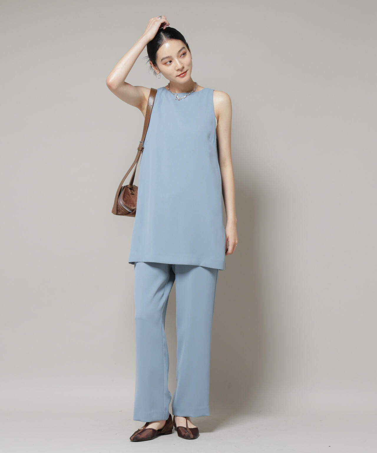 ダブルクロスノースリーブブラウス×パンツセットアップ 6695219309