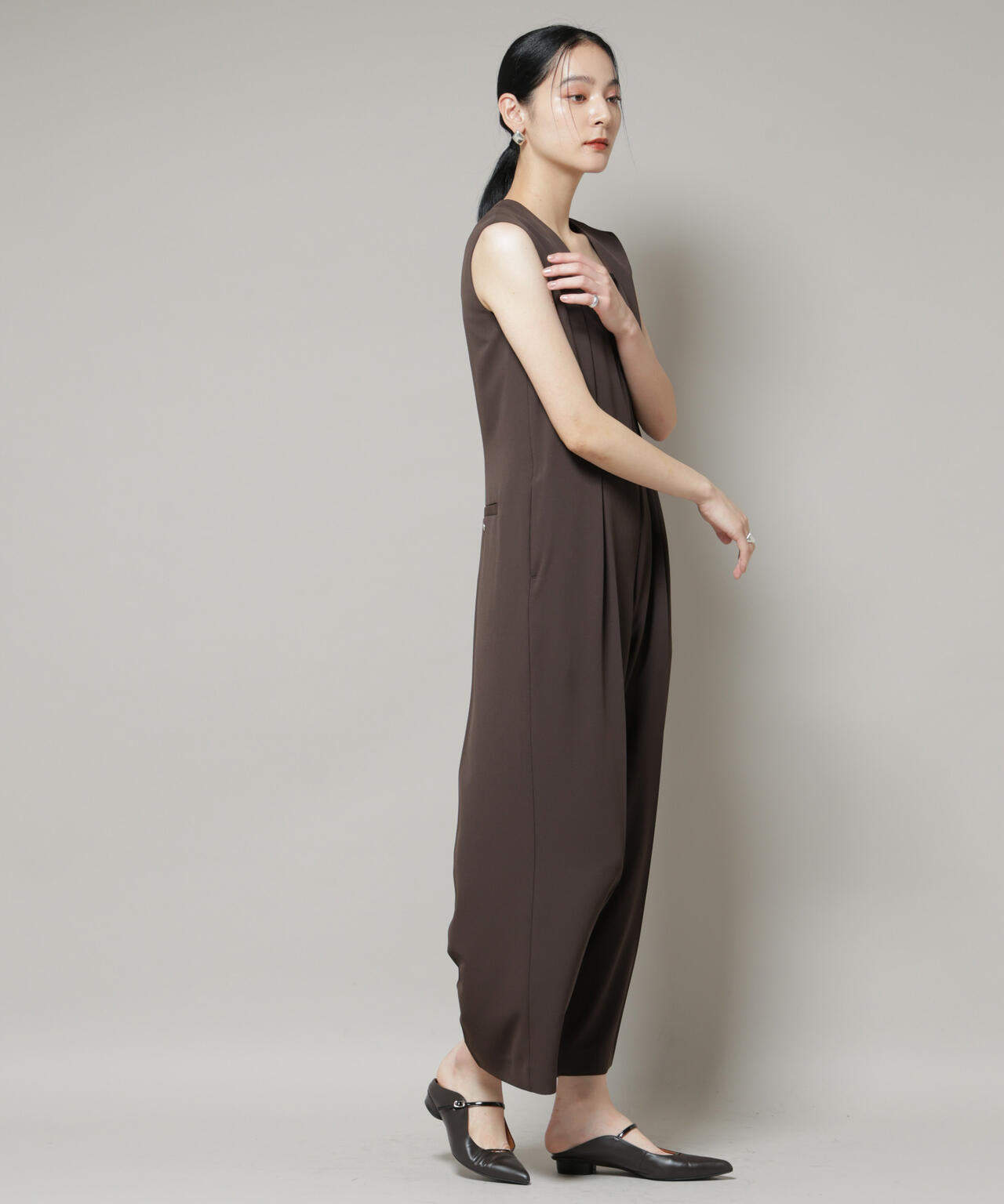 Vネックオールインワン 6695219311