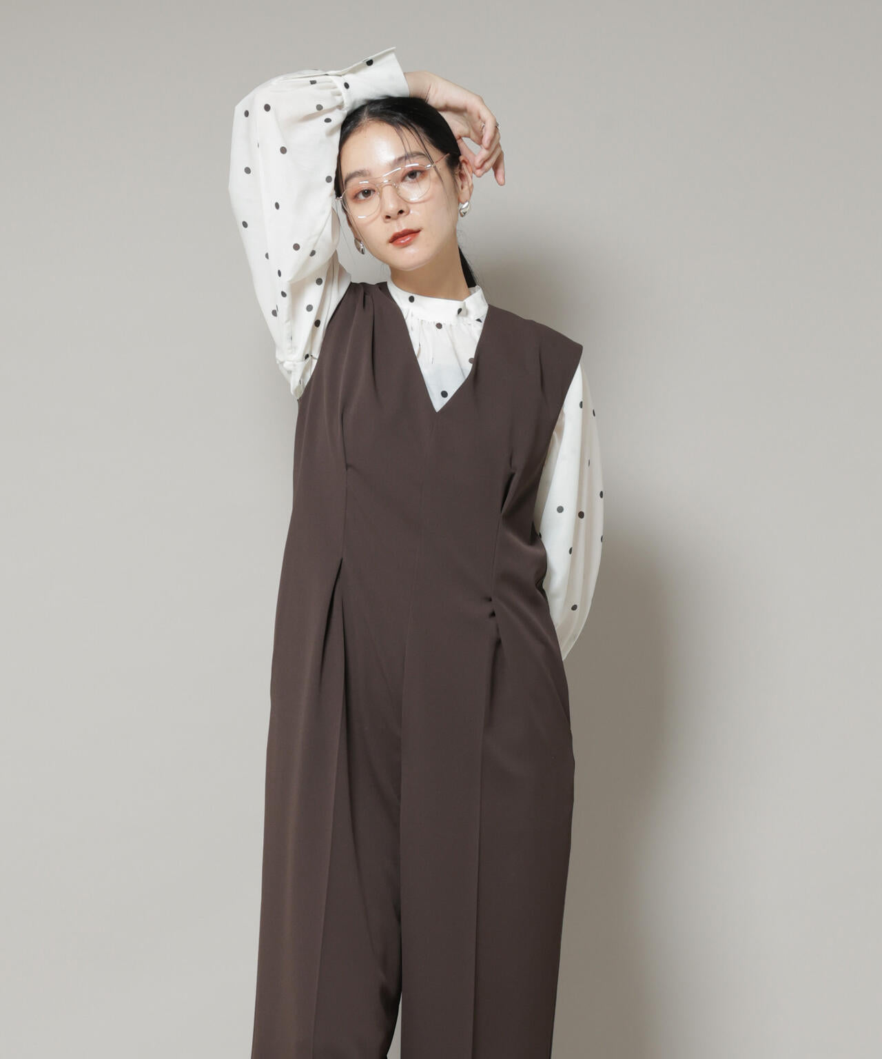 Vネックオールインワン 6695219311