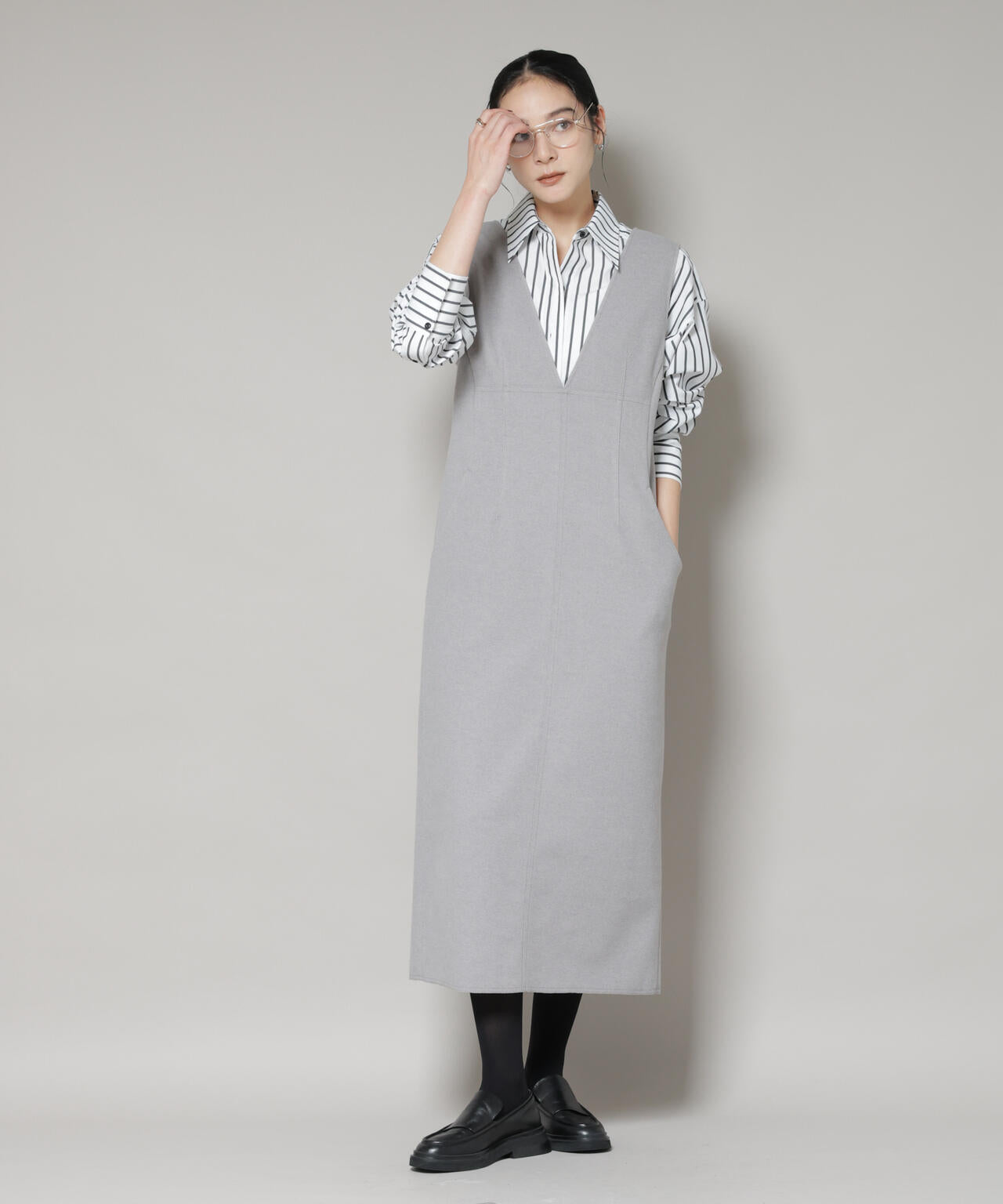 ニードルジャージーVネックワンピース 6695219320