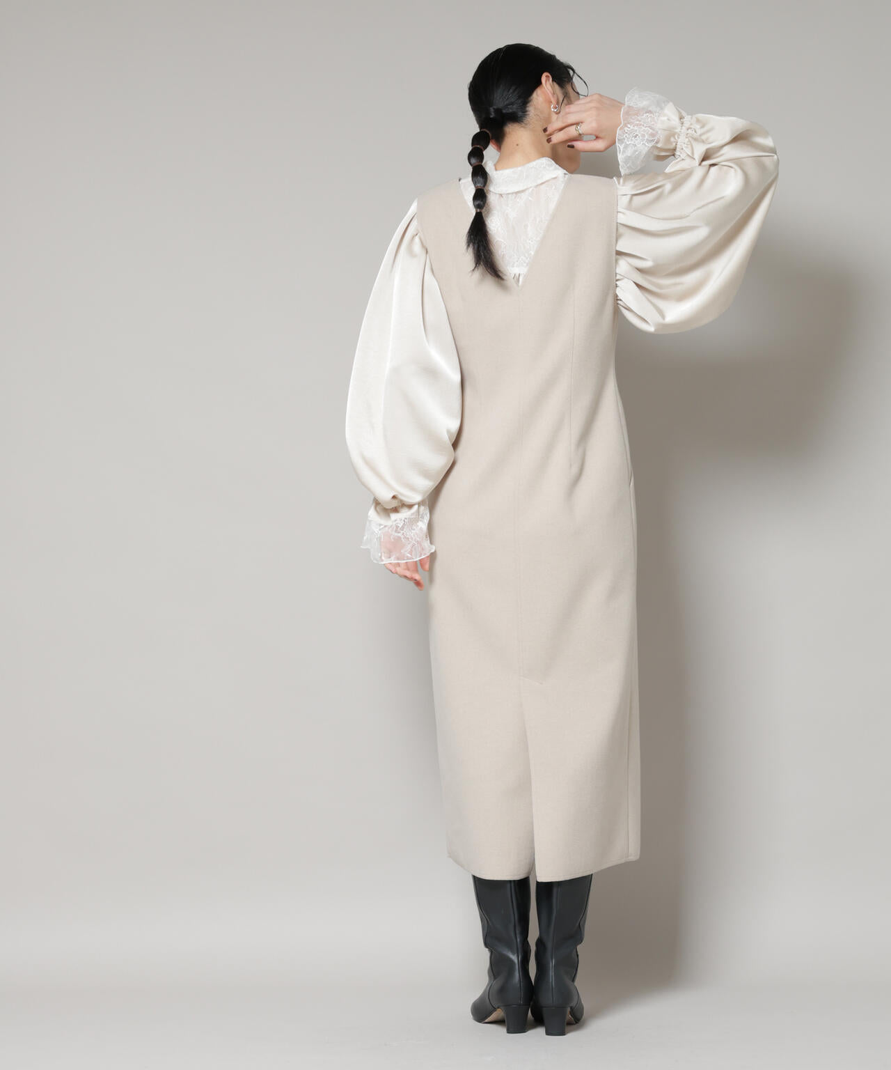 ニードルジャージーVネックワンピース 6695219320