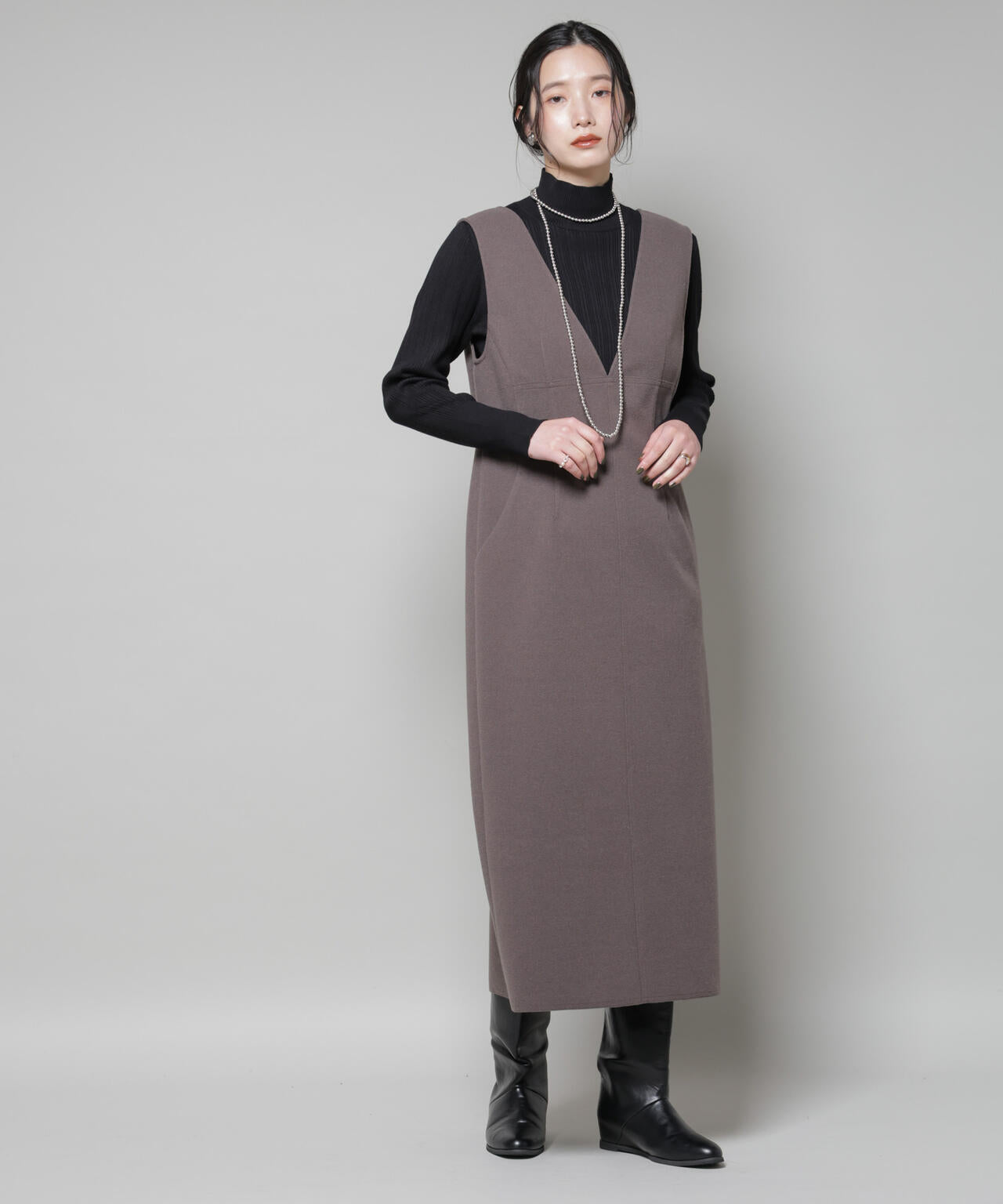 ニードルジャージーVネックワンピース 6695219320