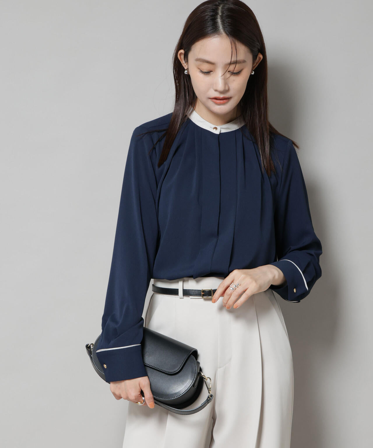 スタンドバイカラータックブラウス 6695220301