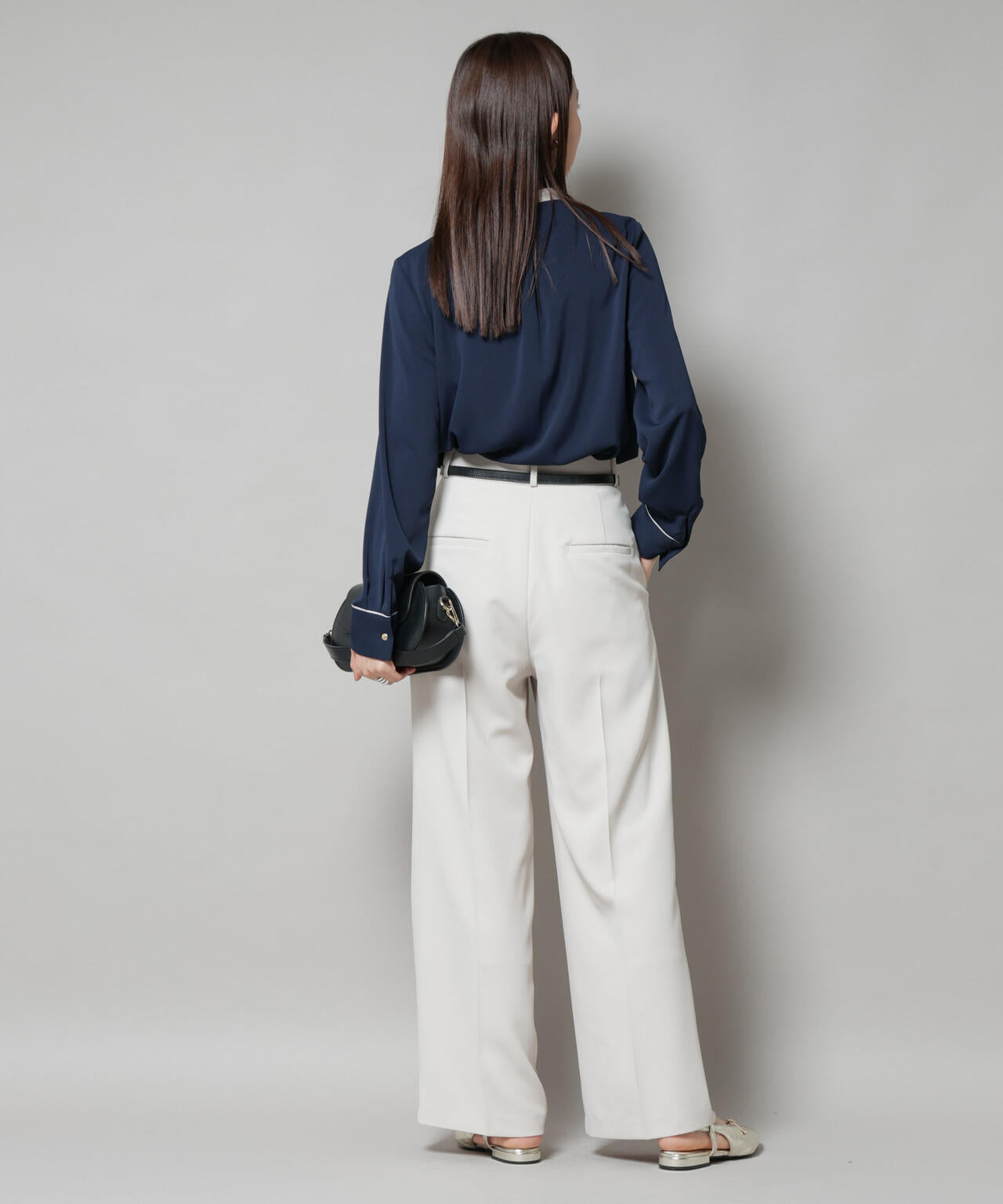 スタンドバイカラータックブラウス 6695220301