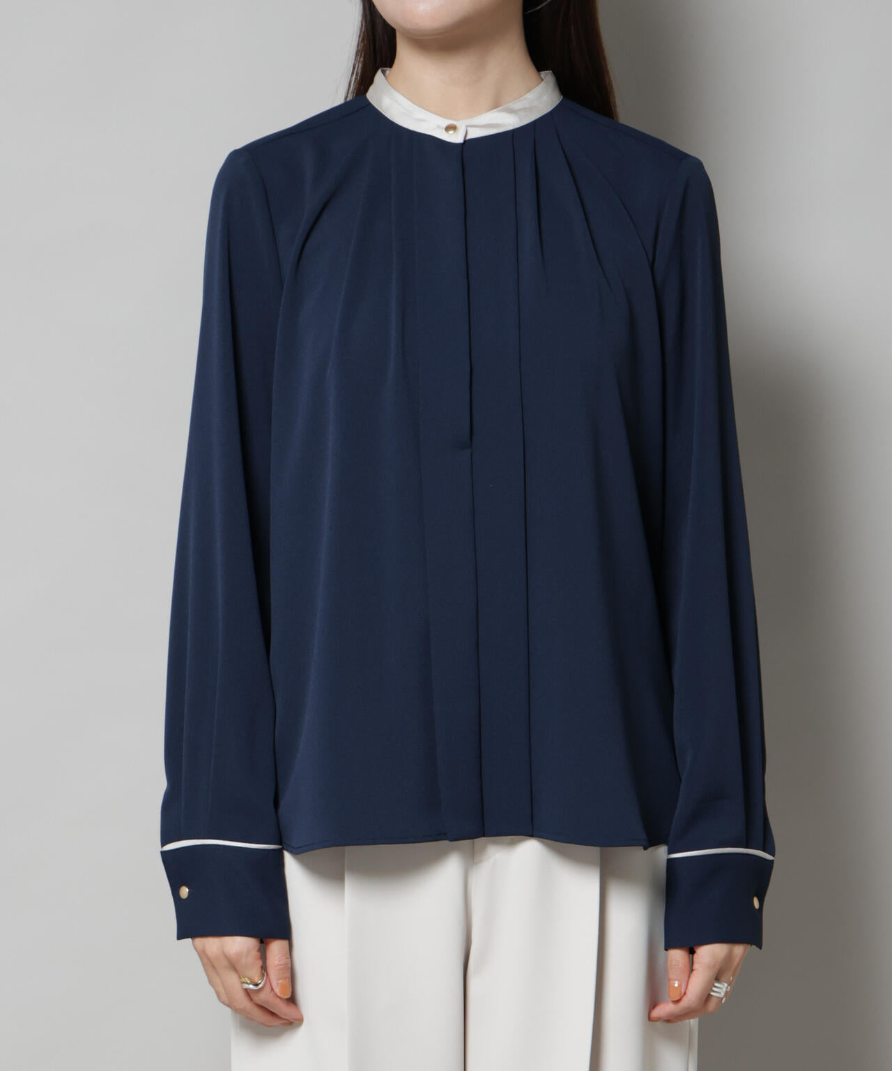 スタンドバイカラータックブラウス 6695220301