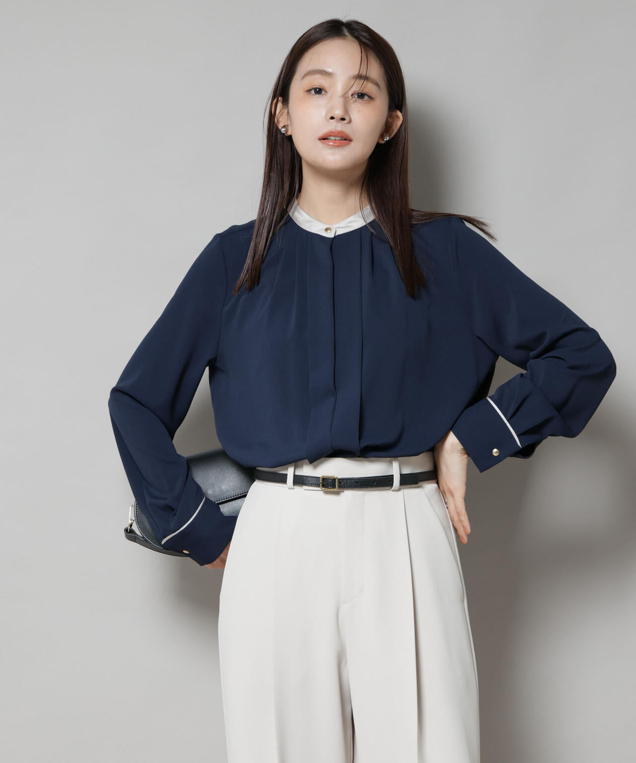 スタンドバイカラータックブラウス 6695220301