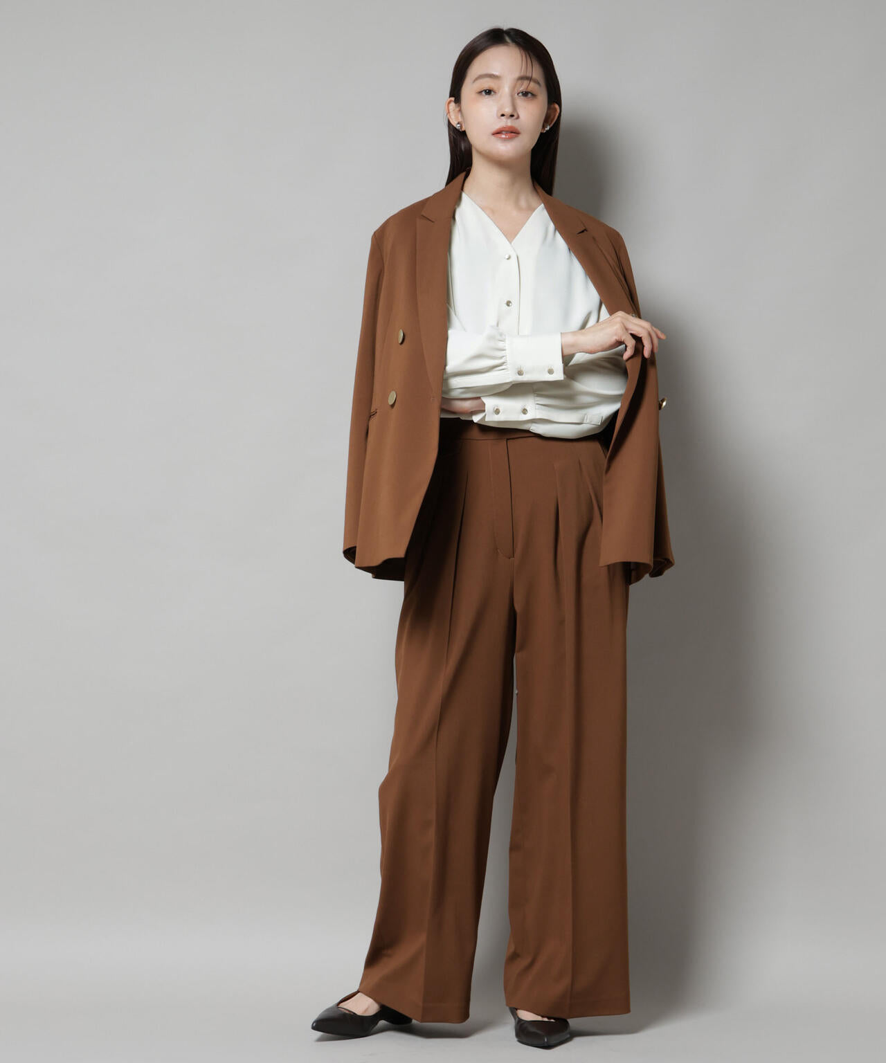 フロントボタンVネックブラウス 6695220306