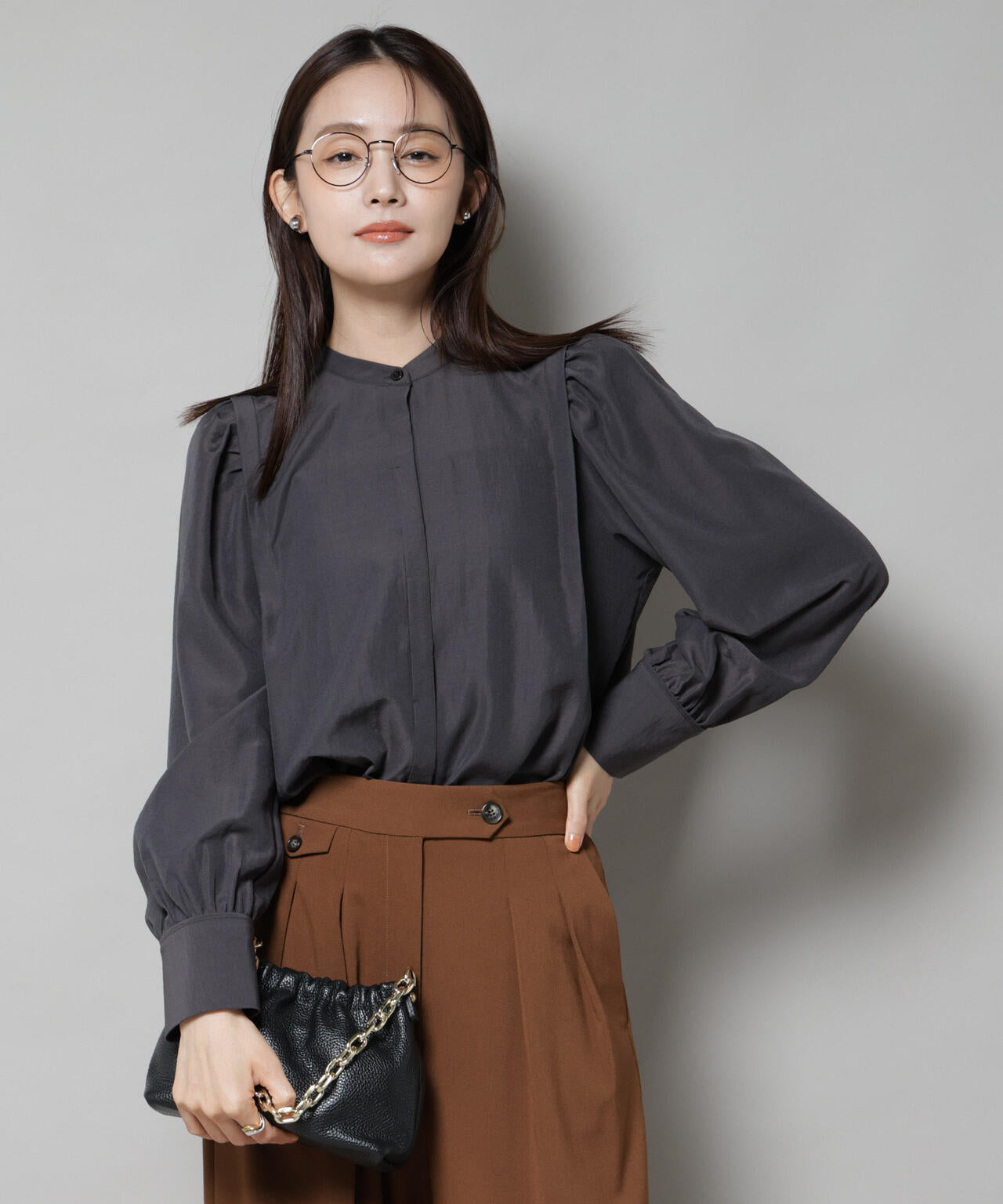 ショルダーギャザーブラウス 6695220307