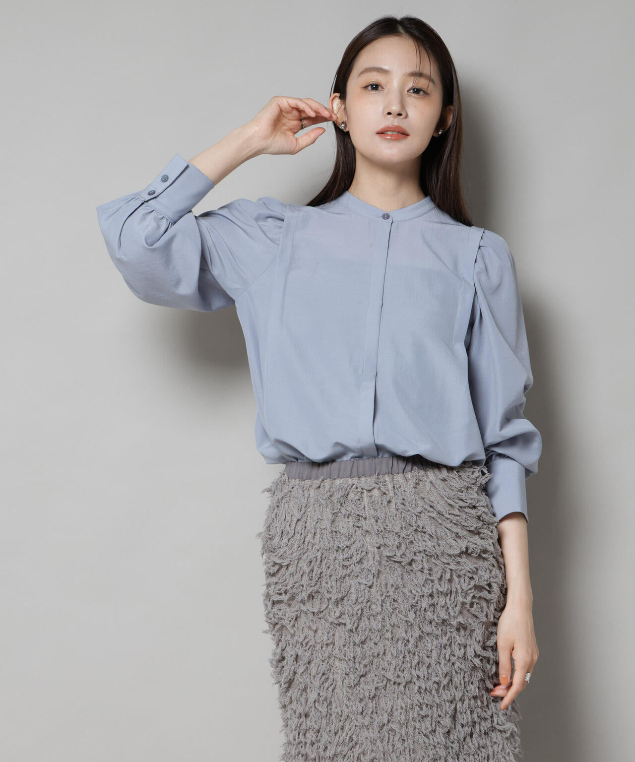 ショルダーギャザーブラウス 6695220307