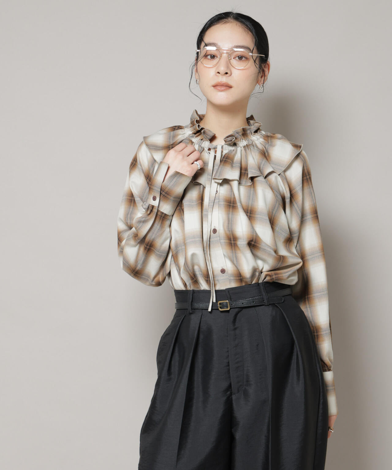 オンブレーチェックフリルカラーブラウス 6695220317