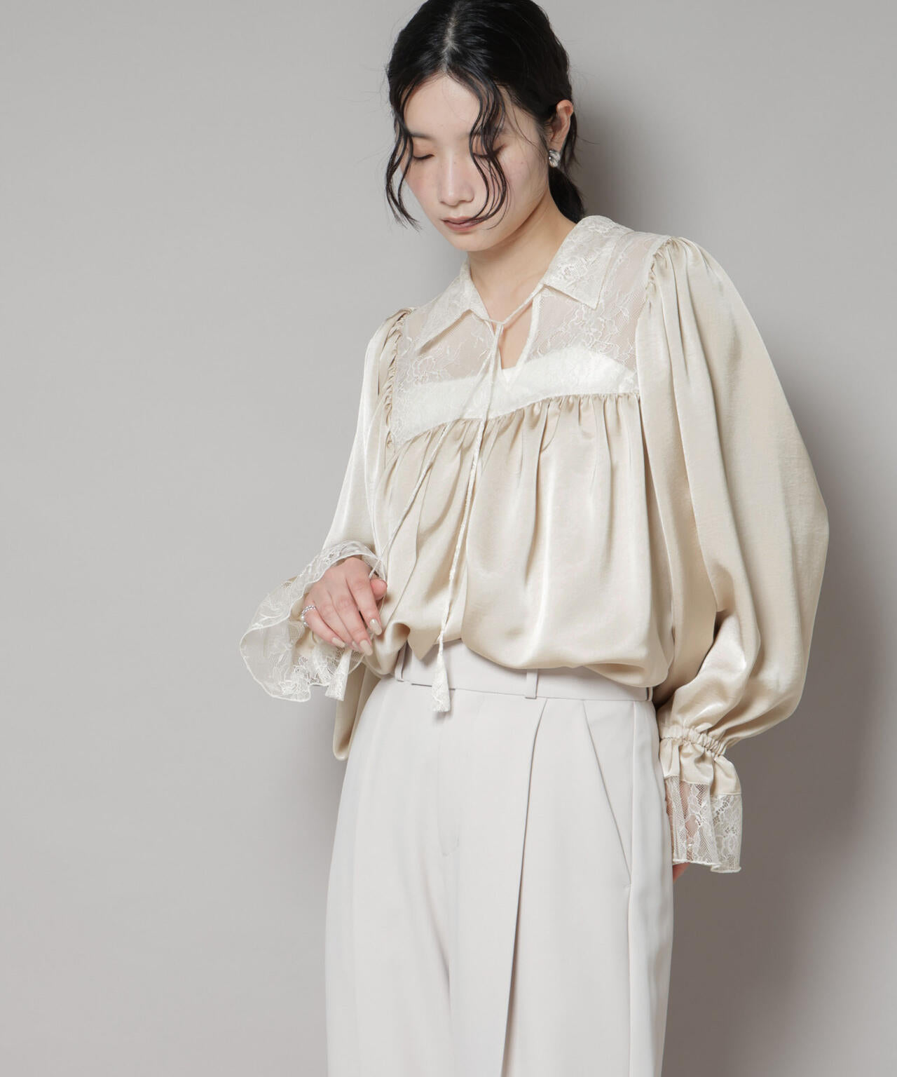 レースコンビギャザーブラウス 6695220318