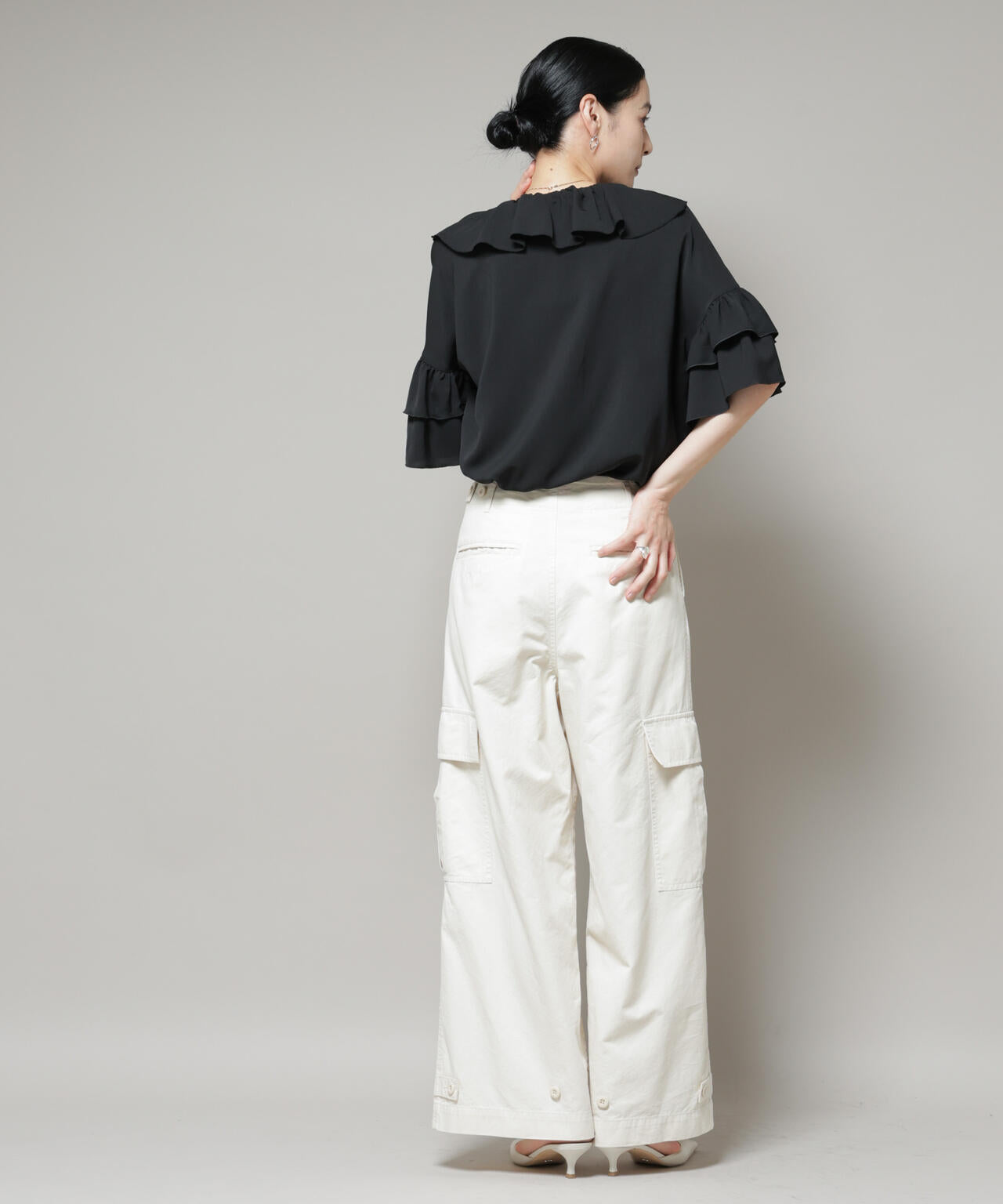 ピコフリルフレアブラウス 6695221308