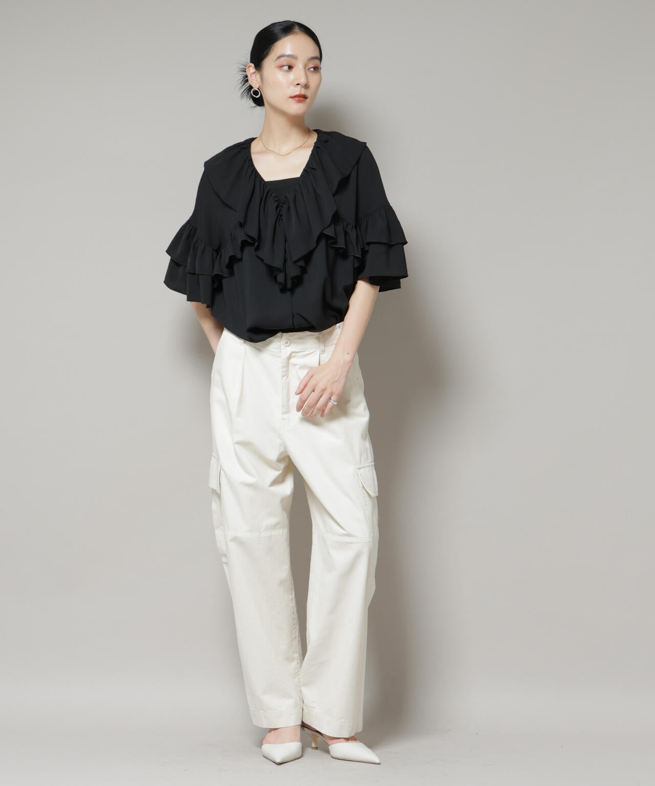 ピコフリルフレアブラウス 6695221308