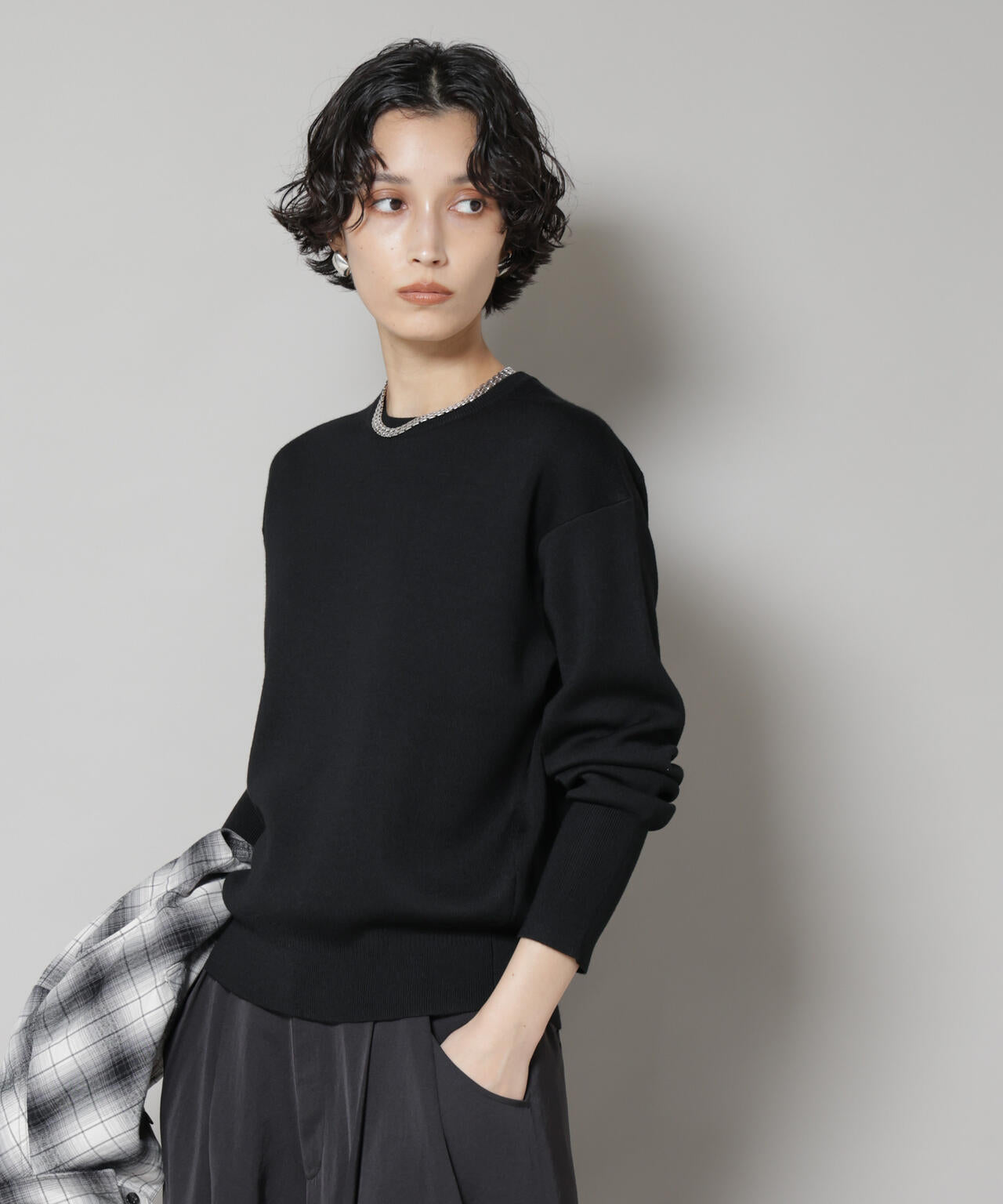 毛玉レスニットスムースクルーネックプルオーバー 6695222302