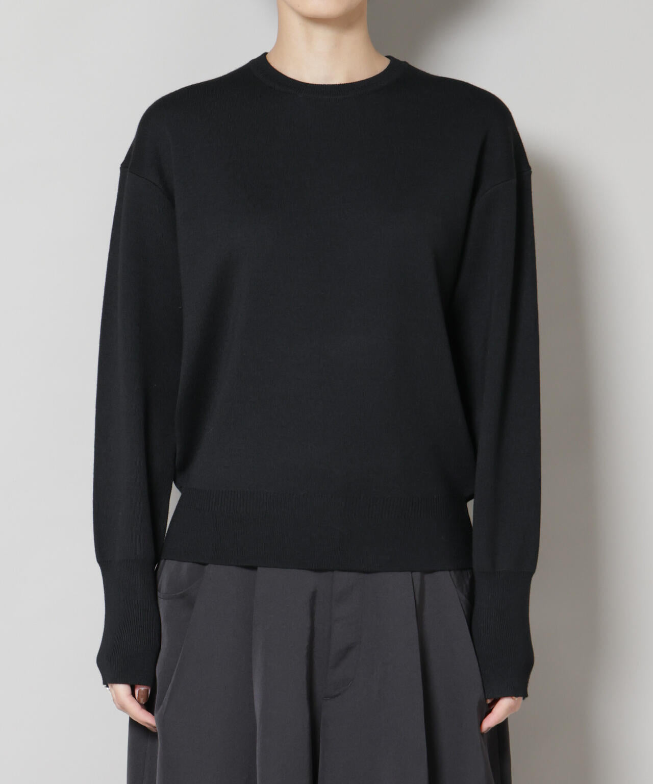 毛玉レスニットスムースクルーネックプルオーバー 6695222302