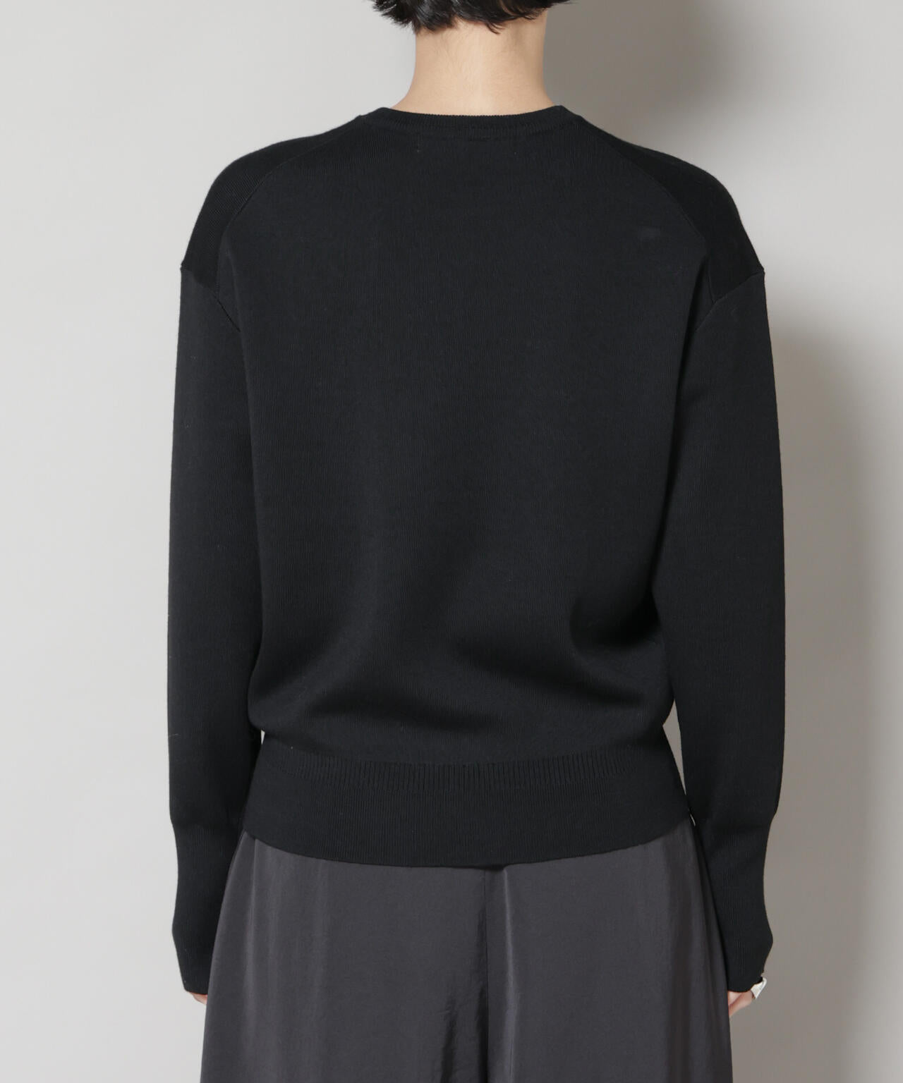 毛玉レスニットスムースクルーネックプルオーバー 6695222302