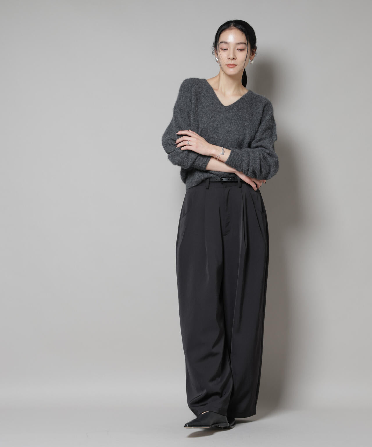 ウォッシャブルフォックスVネックニットプルオーバー 6695222308