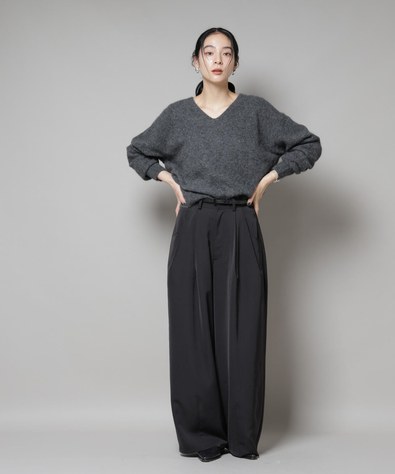 ウォッシャブルフォックスVネックニットプルオーバー 6695222308