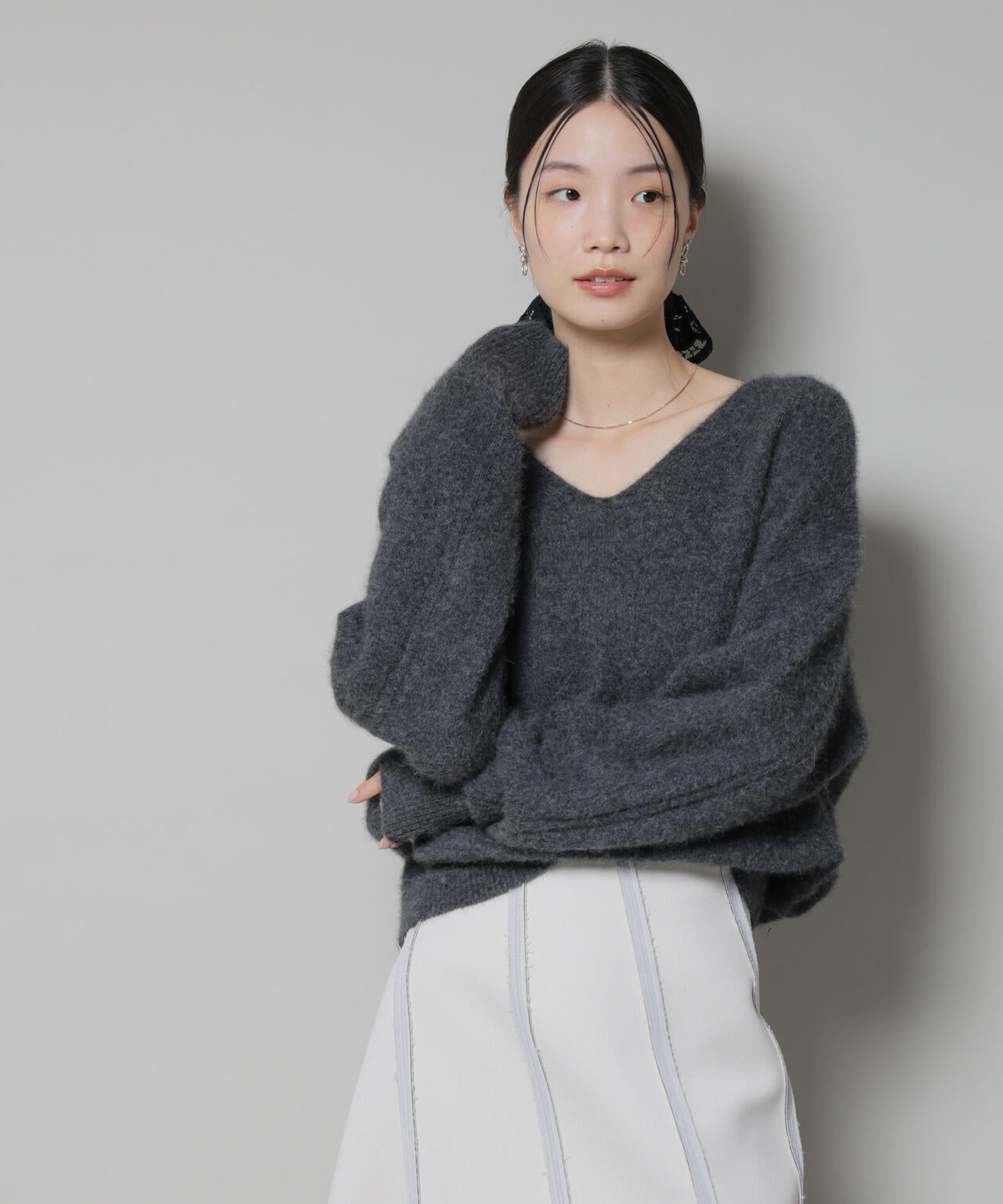 ウォッシャブルフォックスVネックニットプルオーバー 6695222308