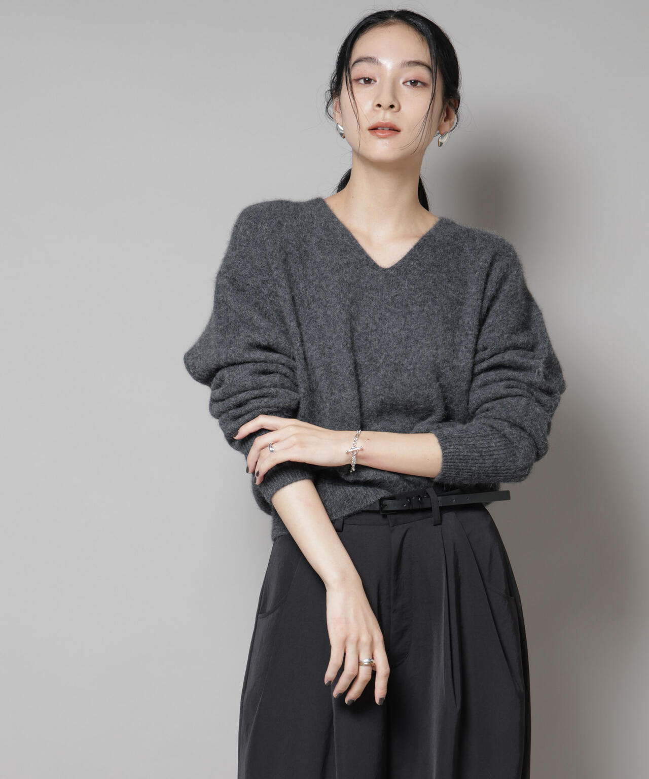 ウォッシャブルフォックスVネックニットプルオーバー 6695222308