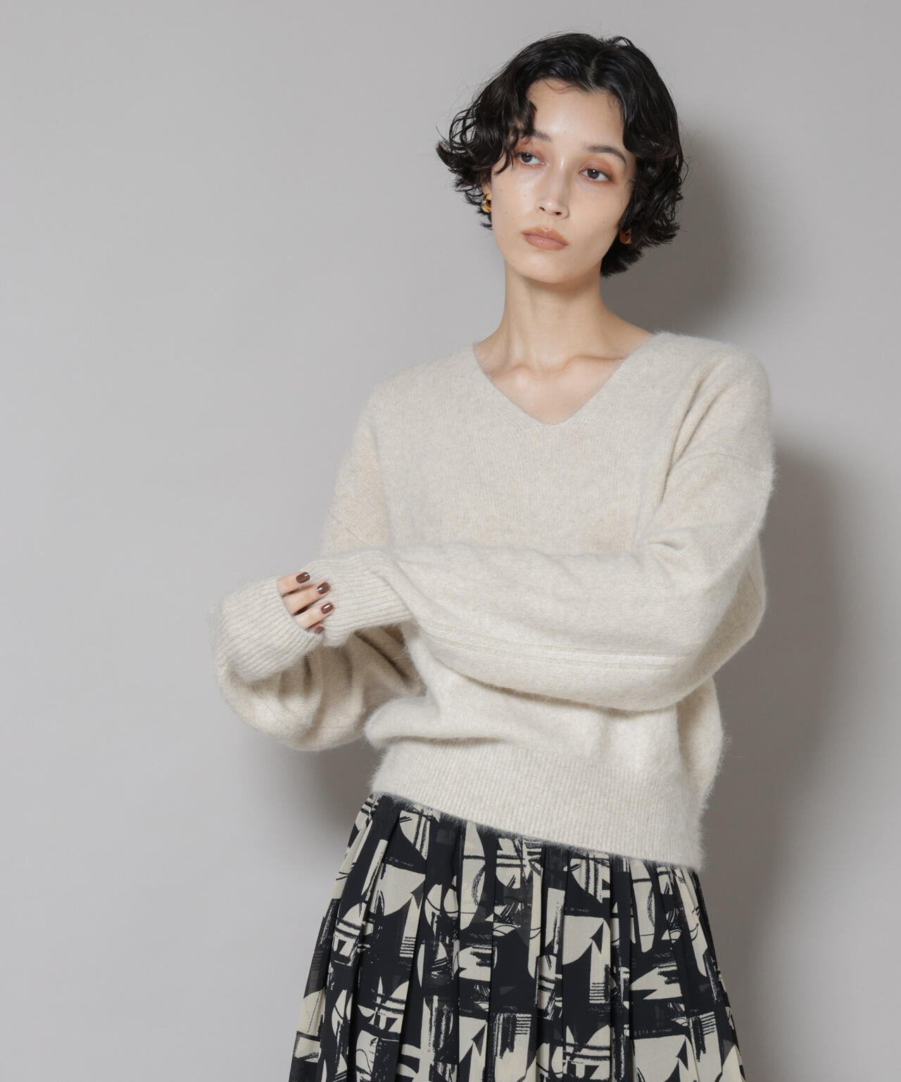 ウォッシャブルフォックスVネックニットプルオーバー 6695222308