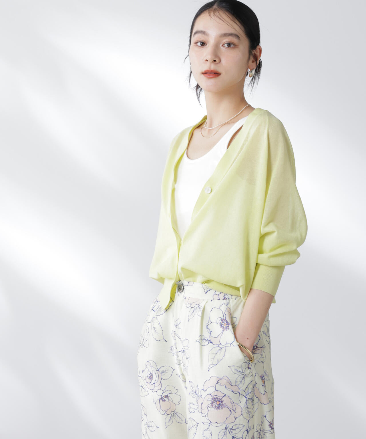 コットンスパークシアーVネックカーディガン 6695222312