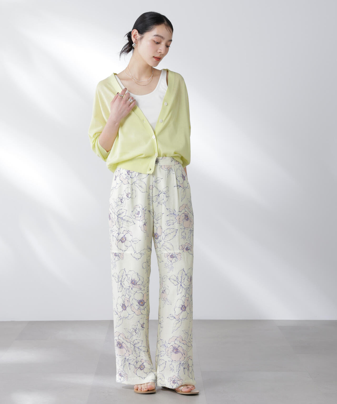 コットンスパークシアーVネックカーディガン 6695222312