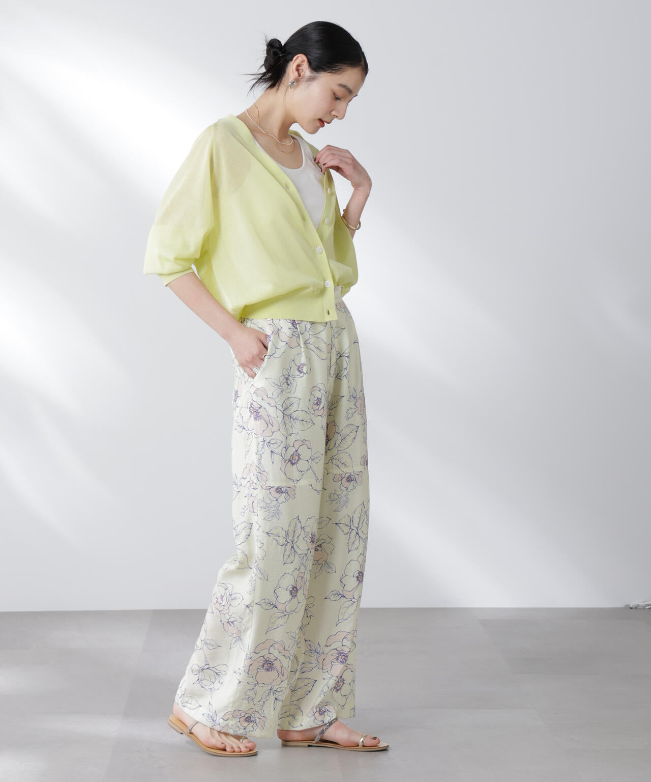 コットンスパークシアーVネックカーディガン 6695222312