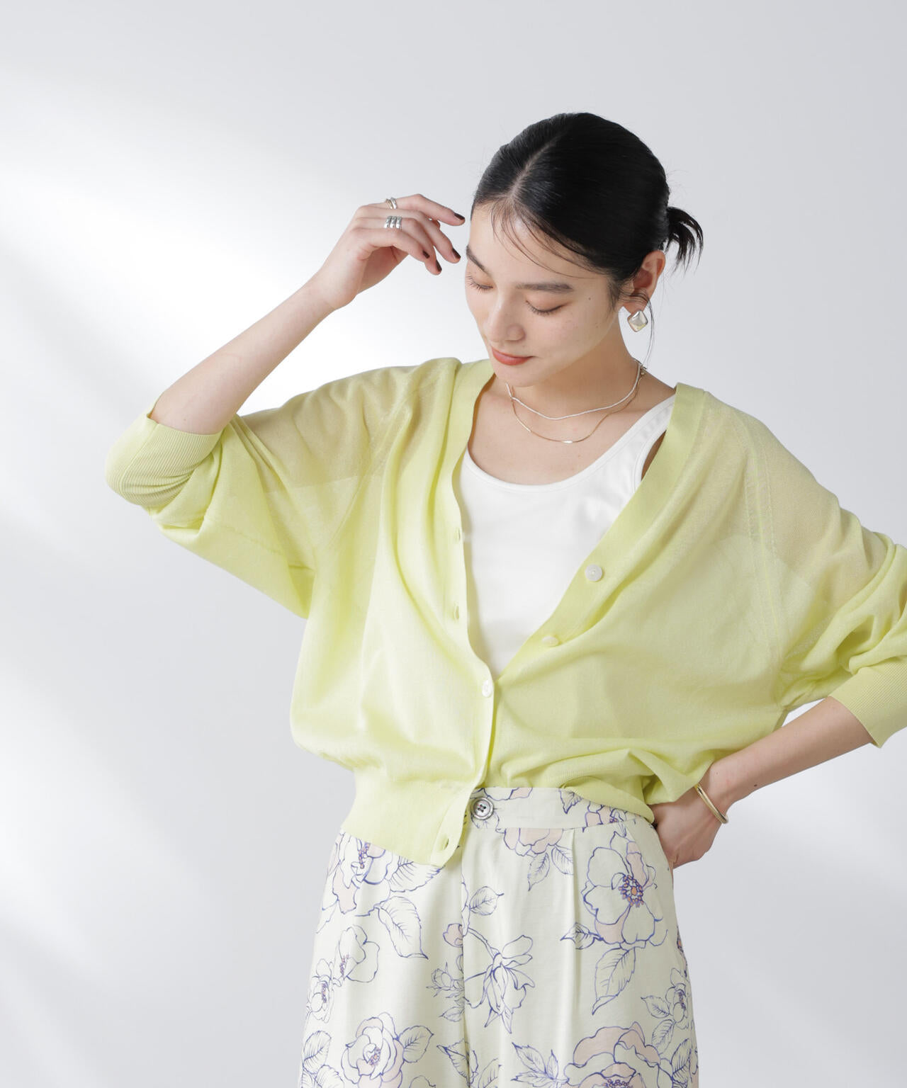 コットンスパークシアーVネックカーディガン 6695222312