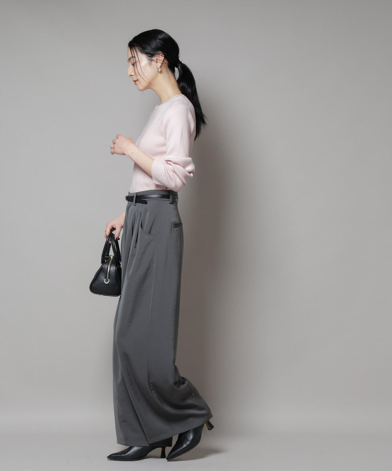 CICA&UVカット加工クルーネックリブニット 6695222313