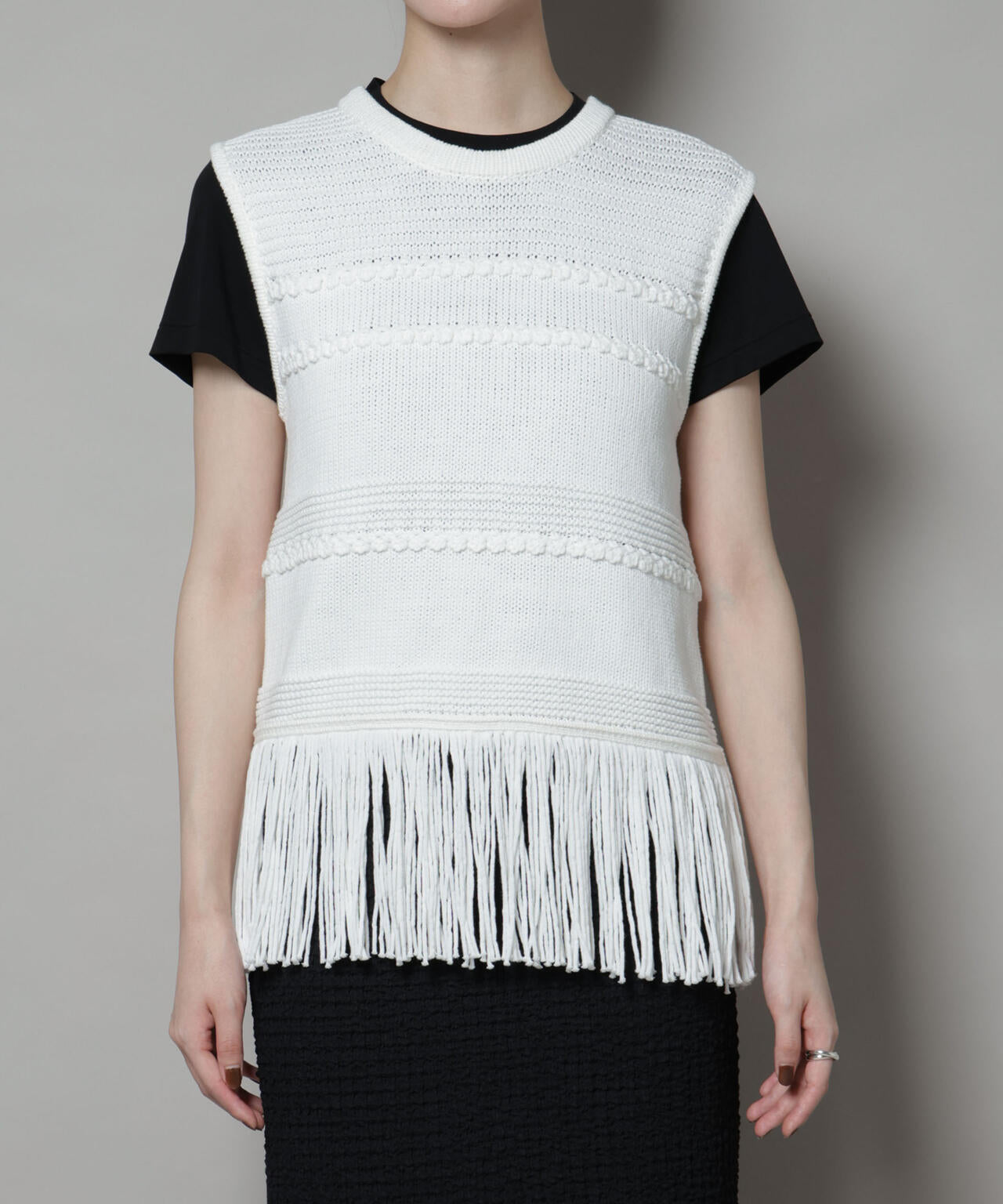 リリヤーンフリンジニットベスト 6695222317