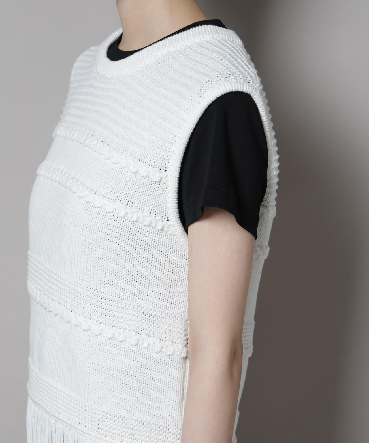 リリヤーンフリンジニットベスト 6695222317