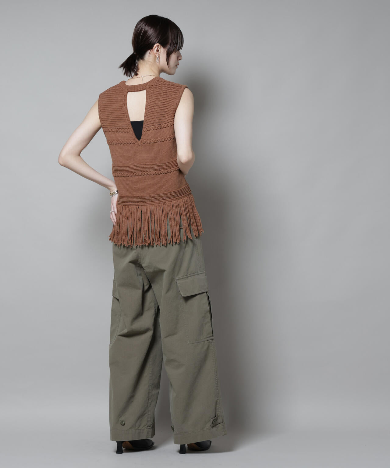 リリヤーンフリンジニットベスト 6695222317