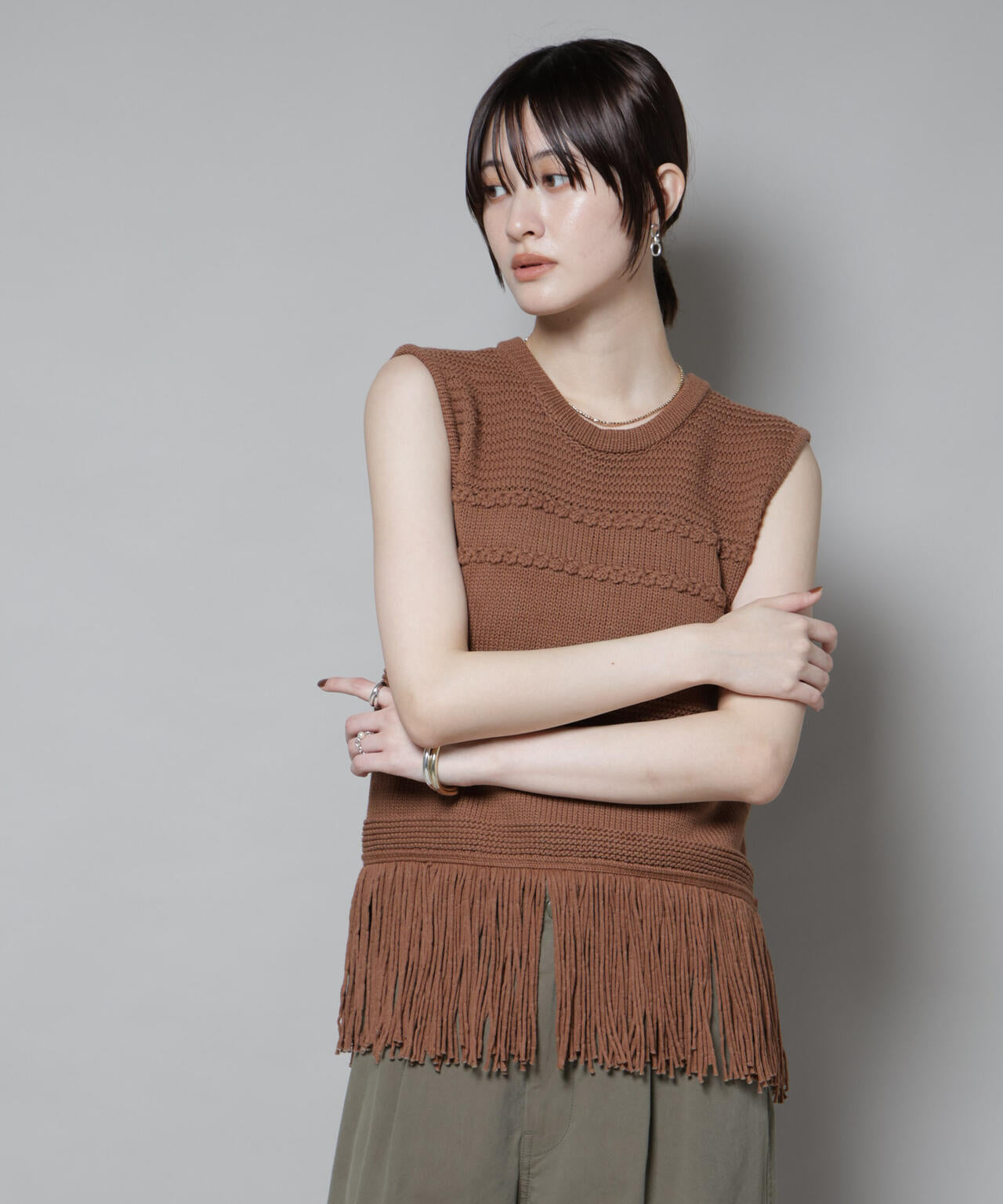 リリヤーンフリンジニットベスト 6695222317